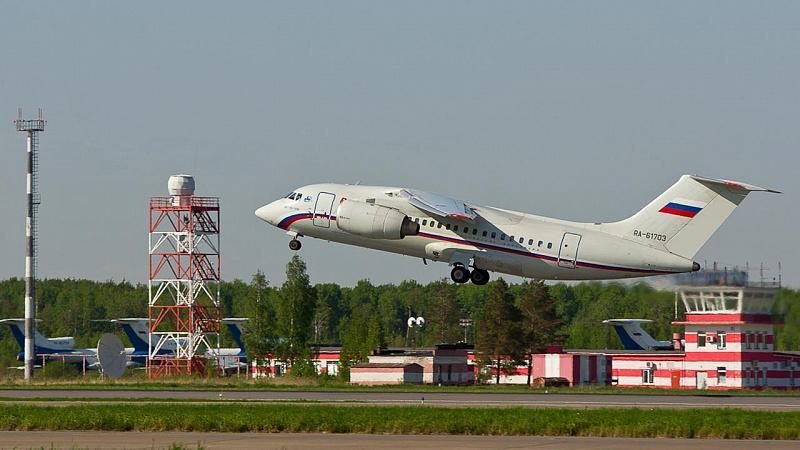 АН-148<br>ОАО «Авиакомпания Россия»